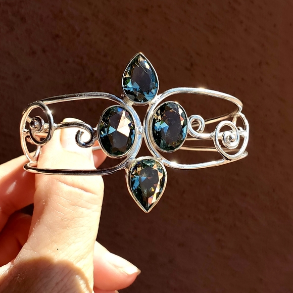 New Absolutely Stunning Paraiba Tourmaline 935 Silver Adjustable Cuff Bracelet. - Picture 9 of 16